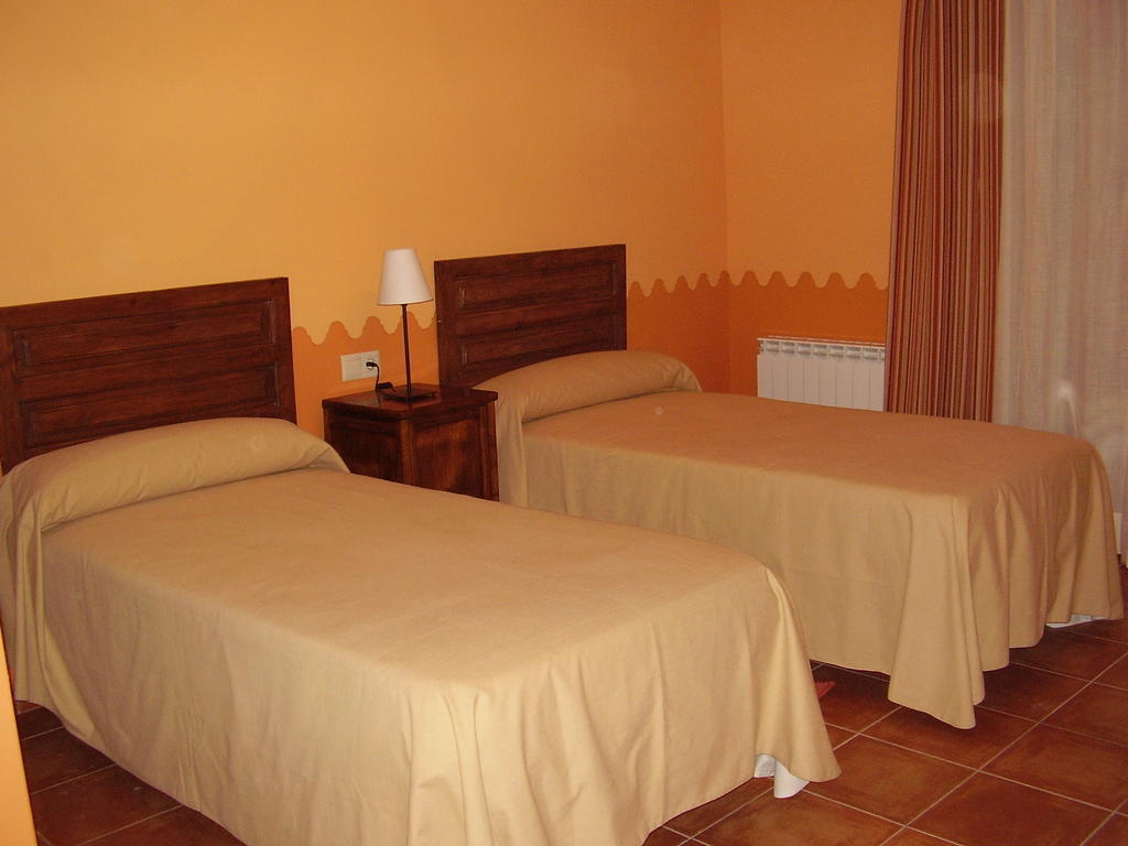 Casa De Los Diezmos Alborge Ruang foto